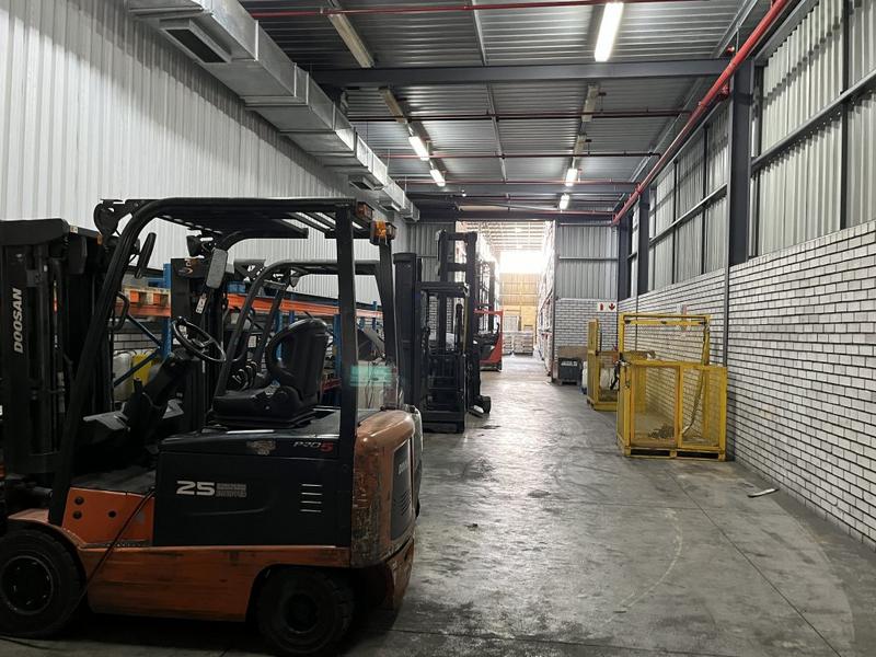 To Let commercial Property for Rent in Montague Gardens Western Cape